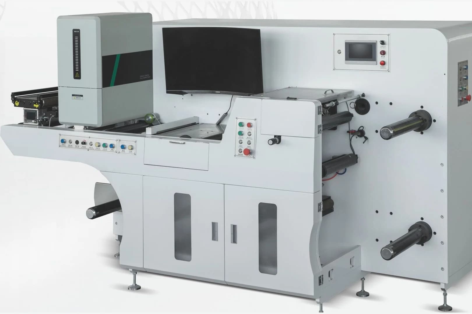 A high speed inspection and slitting machine with monitor